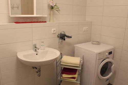 Severin Apartments