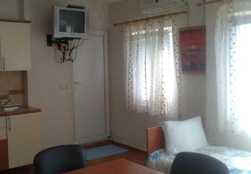 Hostal Apartments Dan Dar