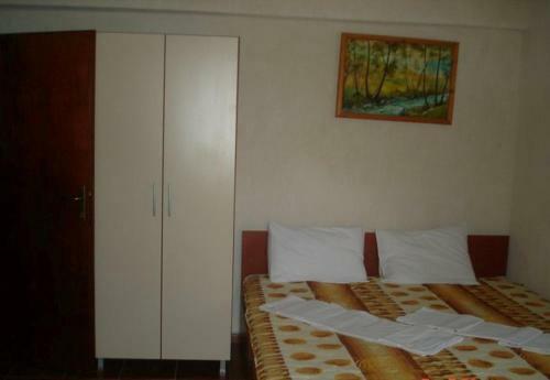 Hostal Apartments Dan Dar