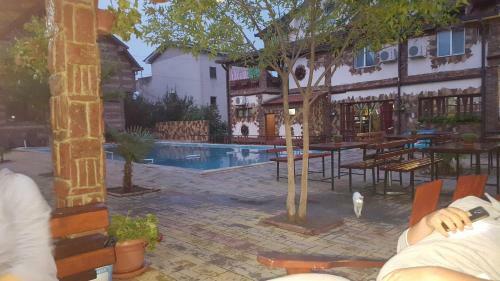 Hostal Apartments Dan Dar