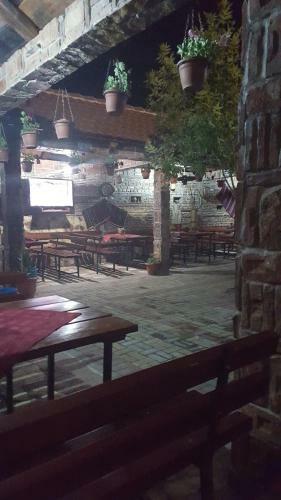 Hostal Apartments Dan Dar
