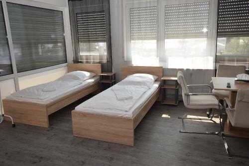 Hostal Monteurzimmer Messe Airport