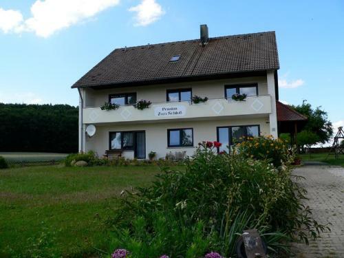 Posada Landgasthof Zum Schloss