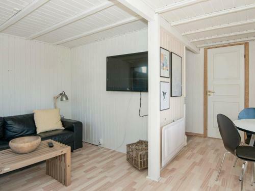 Two-bedroom Holiday Home In Fan� 6