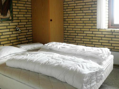 Three-bedroom Holiday Home In Henne 6