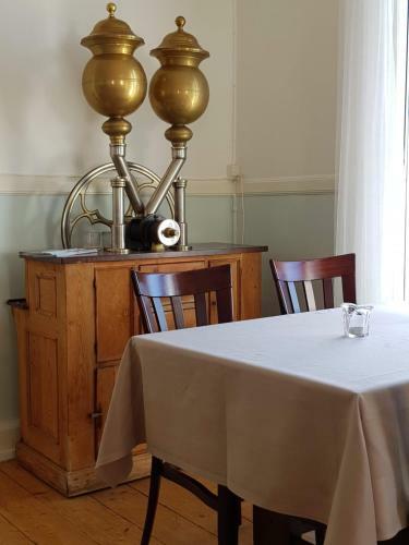 Hotel Tante Tut & Onkel E