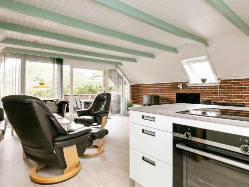 Three-bedroom Holiday Home In Ringk�bing 9