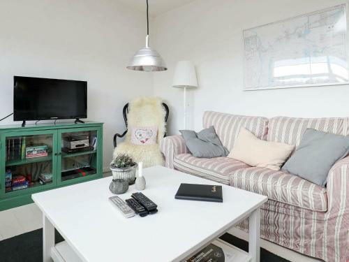Four-bedroom Holiday Home In Fr�rup