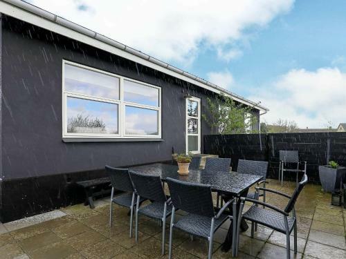 Four-bedroom Holiday Home In Fr�rup