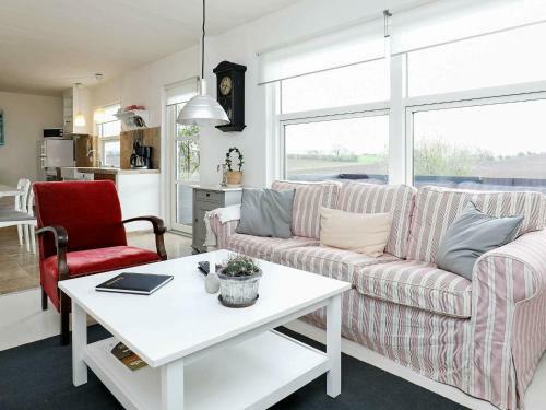 Four-bedroom Holiday Home In Fr�rup
