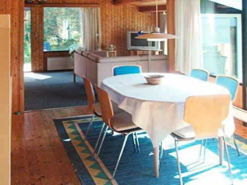Three-bedroom Holiday Home In Sj�llands Odde 3