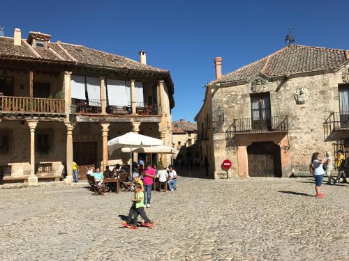 Agroturismo El Bul�n De Pedraza - Casa Del Serrador