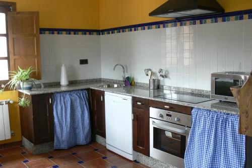 Apartamentos El Valledor