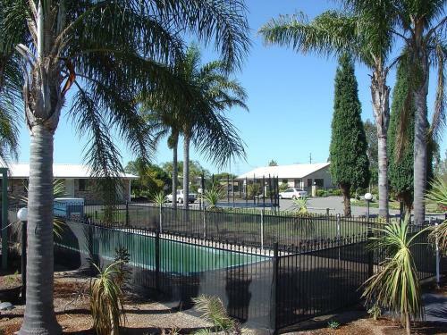 Palm Valley Motel