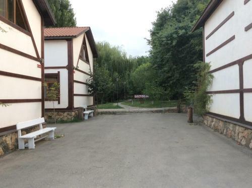 Hello Qusar Hotel