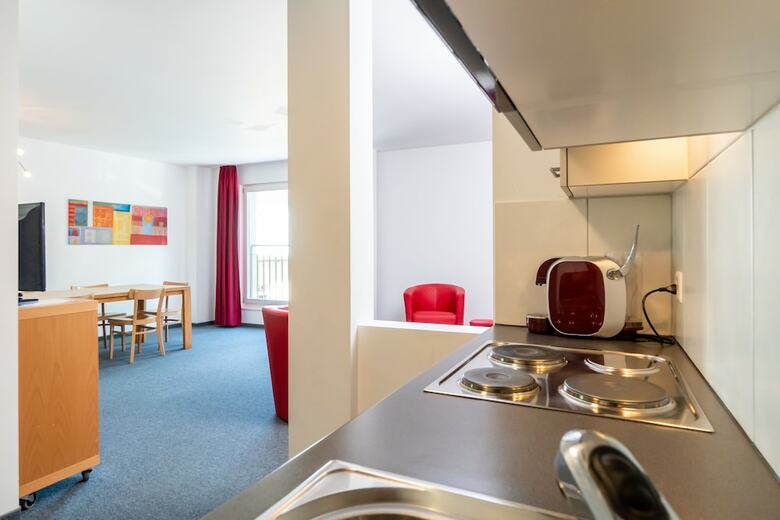 Face Aparthotel