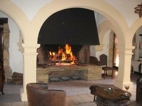 Hotel Chateau De Latour