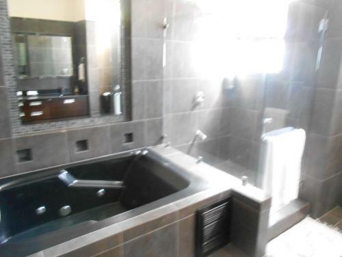 6 Bedroom House With Ocean Views Hermosa Palms #110