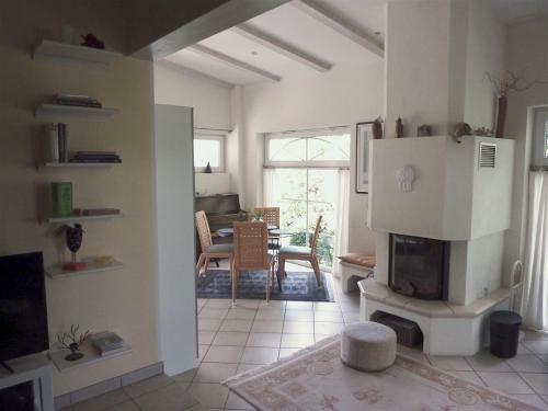 Cozy Apartment In Birkenbeul With Private Terrace