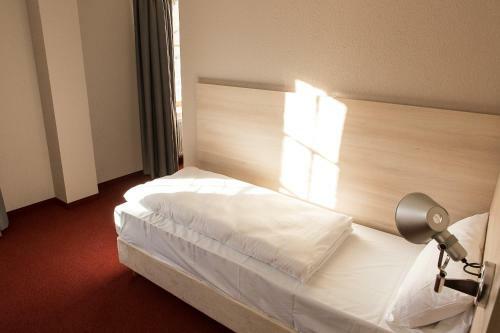 Rasthof & Motel Hermsdorfer Kreuz