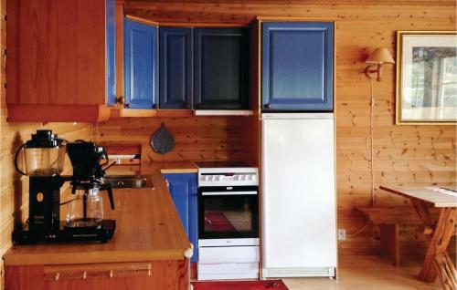 Holiday Home Hyllestad Lifjorden