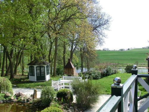Dom�ne Neu Gaarz Hostel
