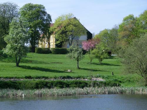 Dom�ne Neu Gaarz Hostel