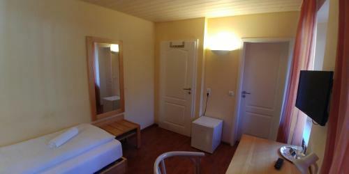 Hotel Bad Bruckhaus / Viaschweiz