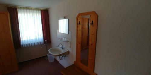 Hotel Bad Bruckhaus / Viaschweiz