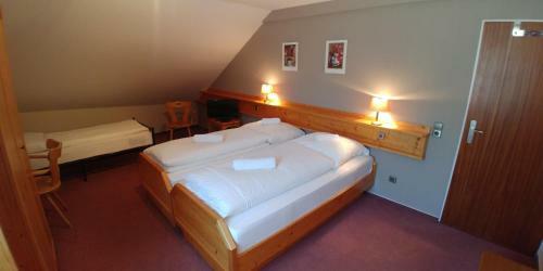 Hotel Bad Bruckhaus / Viaschweiz