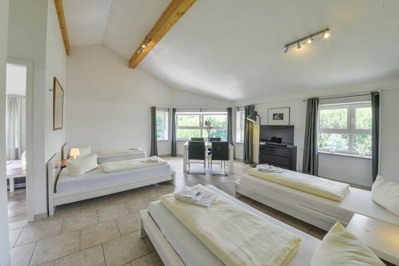 Hostal Pension Wess