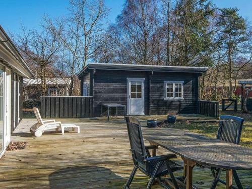 Three-bedroom Holiday Home In Glesborg 5