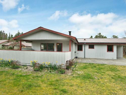 Three-bedroom Holiday Home In N�rre Nebel 17