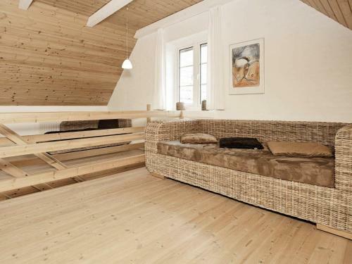 Six-bedroom Holiday Home In Bl�vand 6