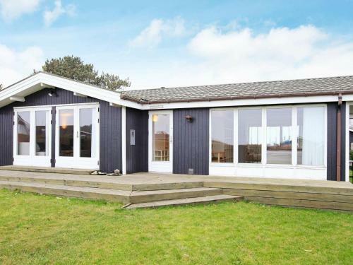Two-bedroom Holiday Home In Fr�rup