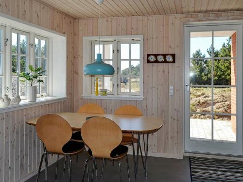 Holiday Home Fan� XII