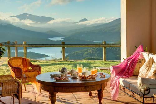 Dehesilla De Algar Villa Sleeps 8