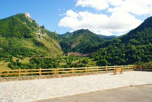 Agroturismo Viviendas Rurales El Cant�n