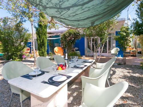 Holiday Home Ave De Paso