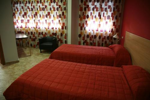 Hotel Hostal El Poligono
