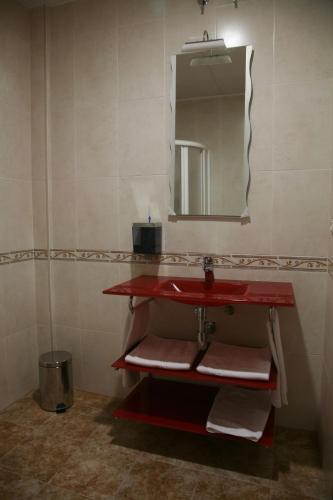 Hotel Hostal El Poligono