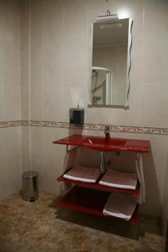 Hotel Hostal El Poligono