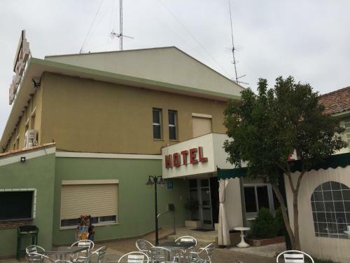 Hotel Madrile�o