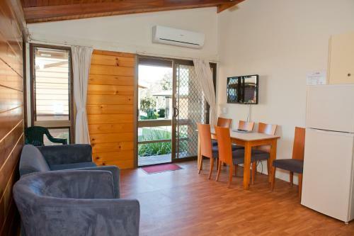Hotel Shelley Beach Cabins