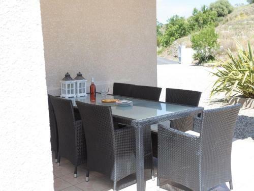 Lovely Villa In Castelnau-d'aude With Swimming Pool