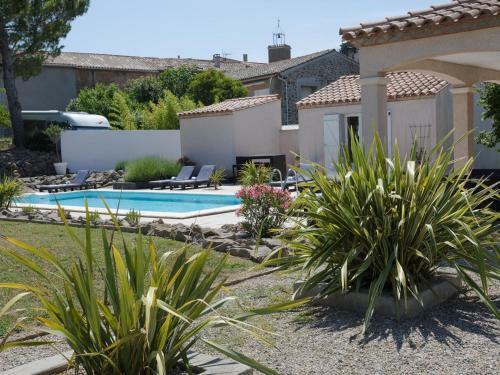 Lovely Villa In Castelnau-d'aude With Swimming Pool