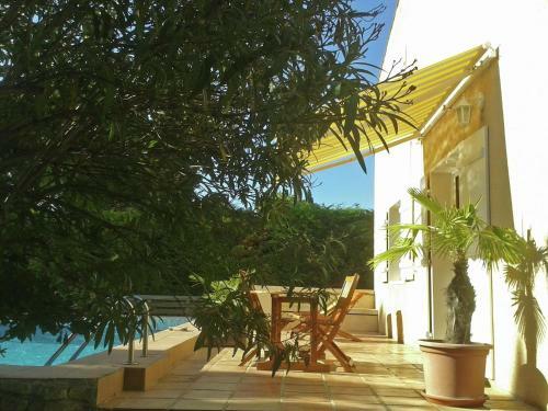 Comfortable Villa In Clarensac With Enclosed Garden