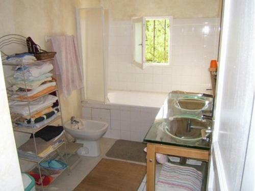 Comfortable Villa In Clarensac With Enclosed Garden