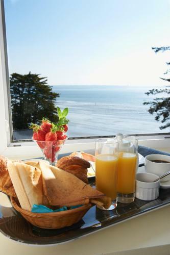 Logis Hotel Belle-vue