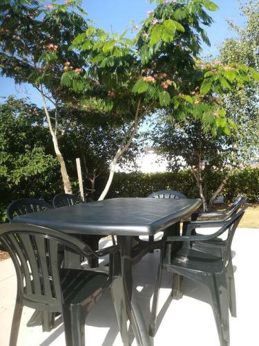 Maison De Vacances Spacieuse Et Confortable, � 500m De La Plage.
